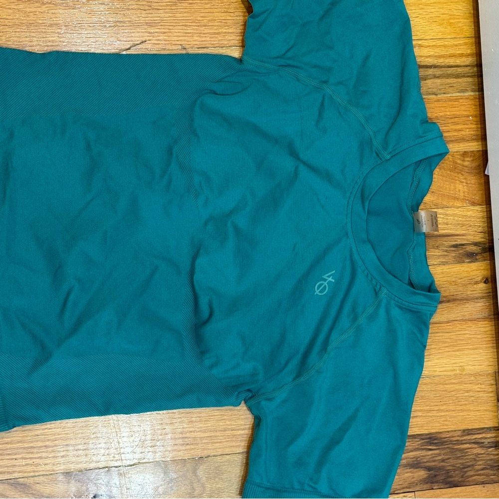 Work out top - Picture 5 of 7